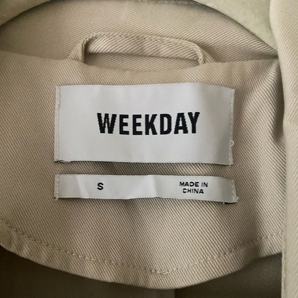 Weekday Cassidy Tench Coat - Picture 3 of 7